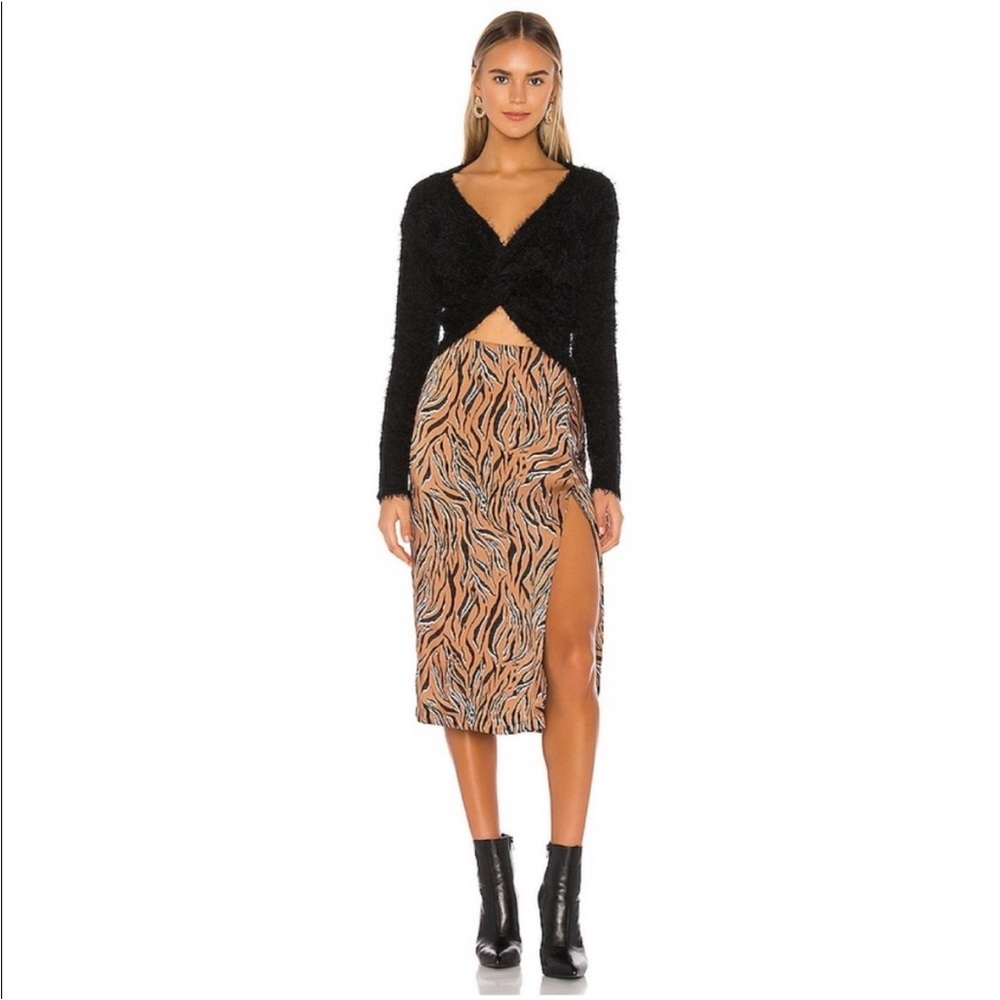 Line & Dot Midi Skirt